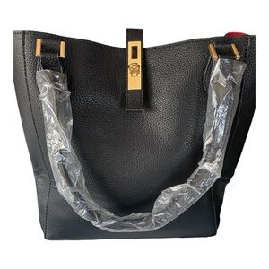 NWOT Purse/handbag Blaack. Lots of room. Very nice.  12X12X9